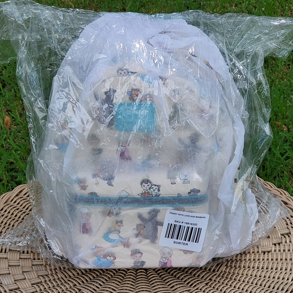 New Loungefly Disney Pets Love Mini Backpack